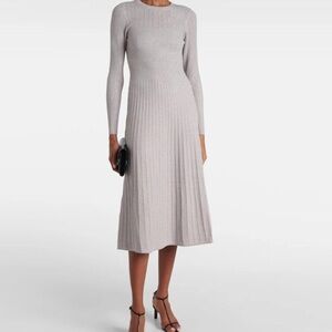 Elegant Gray Long Sleeve Dress